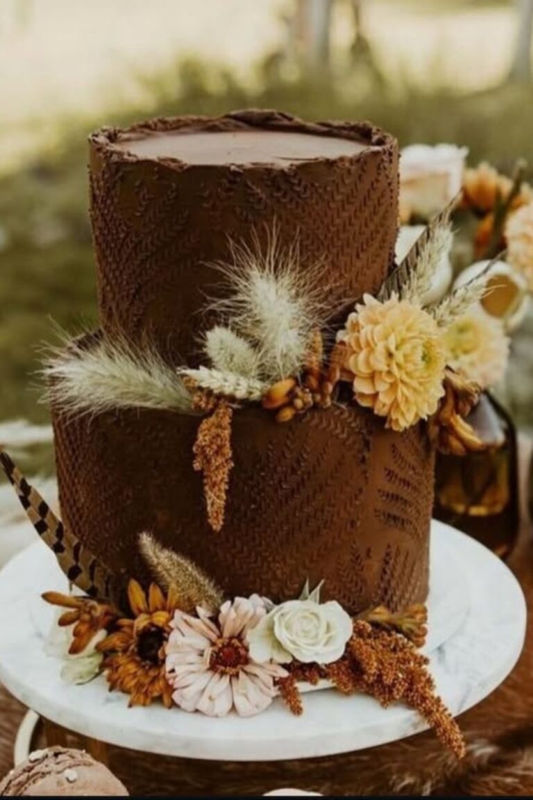Brown Wedding Themes Are Having a Serious Glow Up and These Ideas Show ...