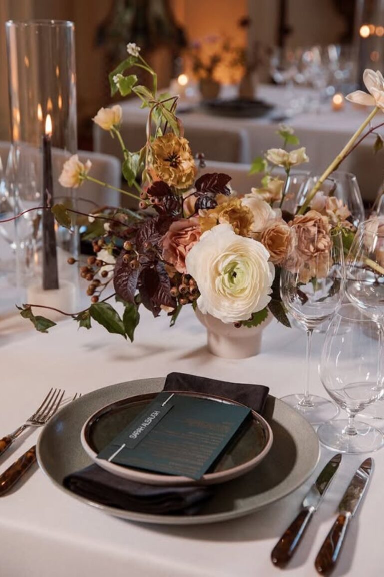 Brown Wedding Themes Are Having a Serious Glow Up and These Ideas Show ...